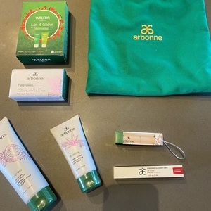 Arbonne Gift Set